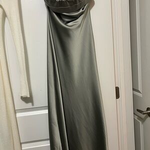 Chic Strapless Satin Gown
